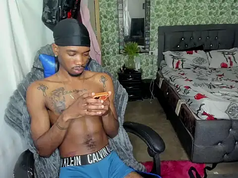 Kofi_exotic_2 webcam