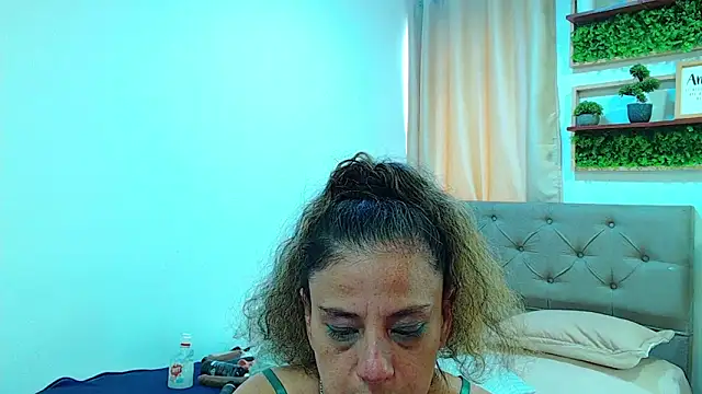 sasi_luna webcam