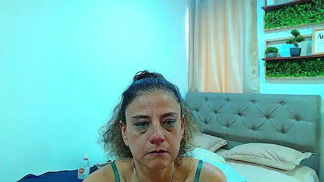 sasi_luna webcam