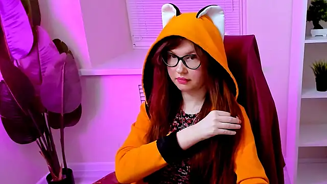 CarolGiggly webcam