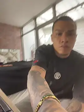 AlphaMasterXxx live sex cam