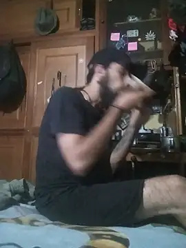 hairy_mannn webcam