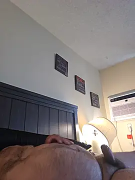 Roddog18 live sex cam