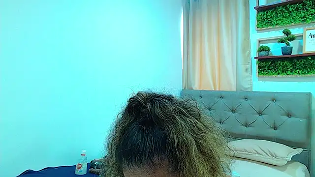 sasi_luna webcam