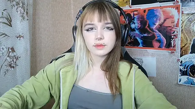 MilaTyan webcam