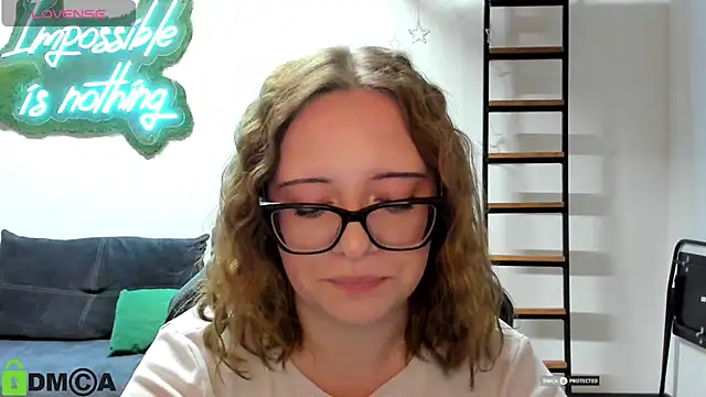 JuliNy_x webcam