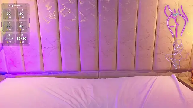 JulieDeep webcam