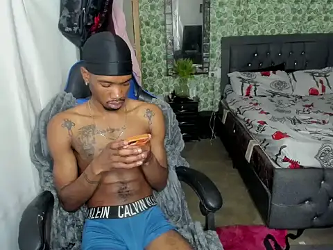 Kofi_exotic_2 webcam