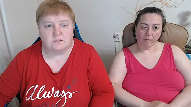 Lindy-Jeanie webcam