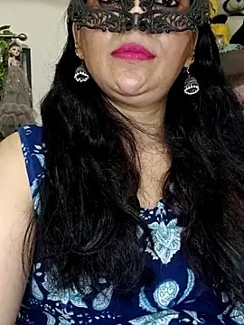 BhabhiPooja69 webcam