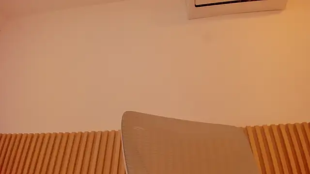 OliviaSweett webcam