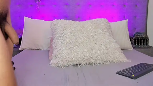 Andrew_restrepoo webcam
