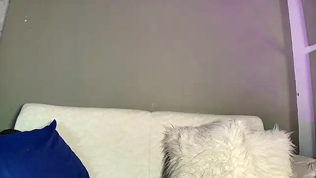 Zoee_8 webcam
