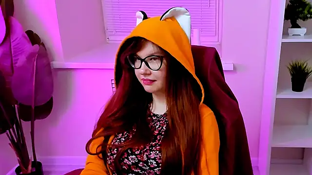 CarolGiggly live sex cam