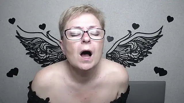 EmiliaGree webcam