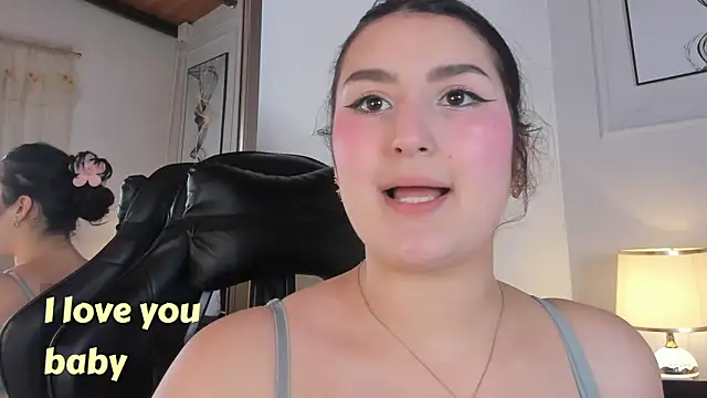 zoe_moon__ webcam