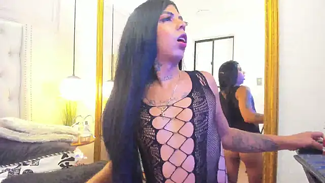 MiiaRestrepo webcam