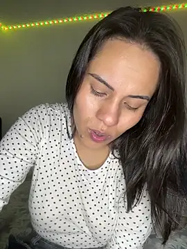 MadisonYoung000 webcam