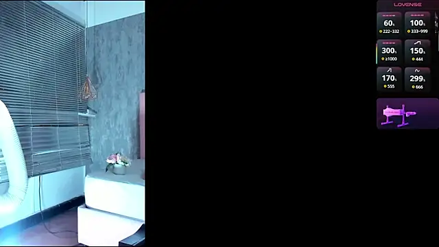 naomidibello webcam