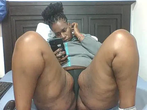SexyTirries13 webcam