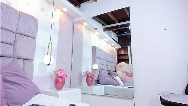 melaniee_jones webcam