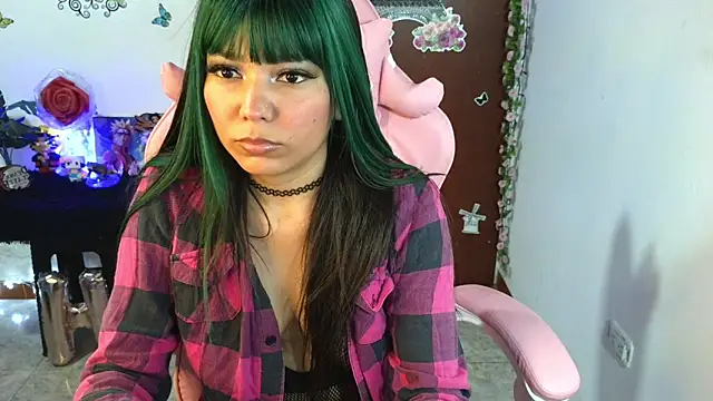 Maron_baez_18 webcam
