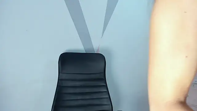 ZarinaWynne webcam