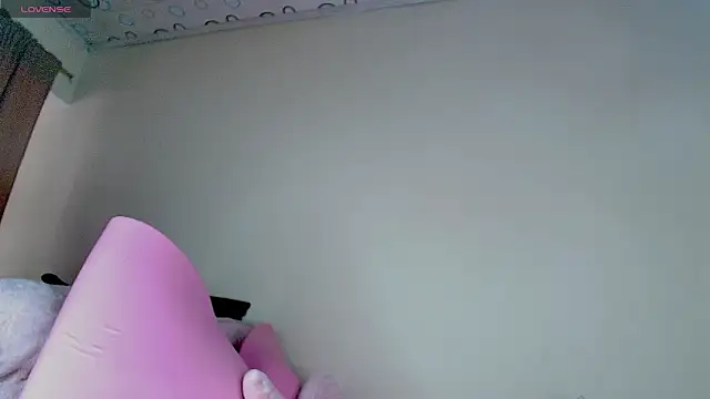 Nadine_Nassib webcam