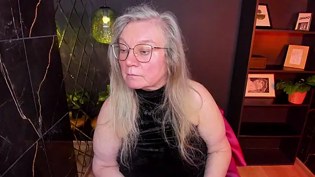 NataliMellow live sex cam