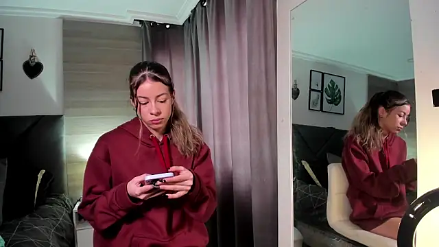 SexyLittleLuna webcam