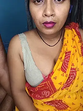 Naughty-Chaaya webcam