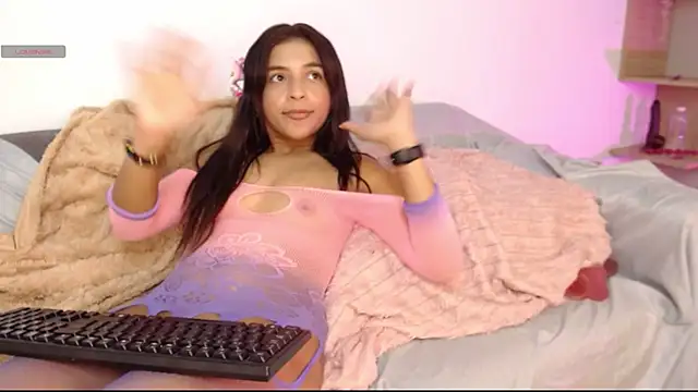 chloe_peach_ webcam