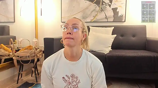 SophiMarin webcam
