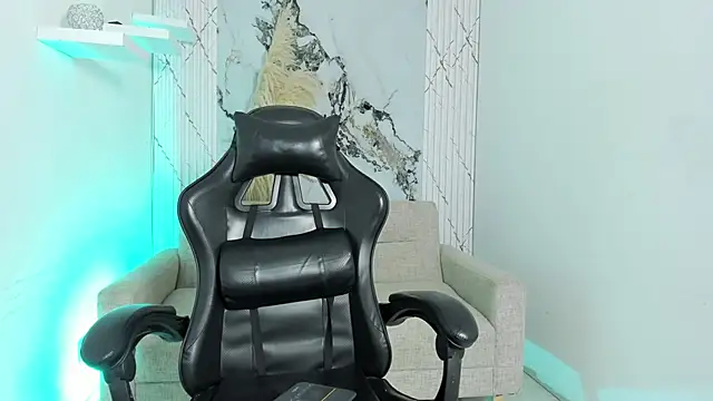 TaylorClay_ webcam