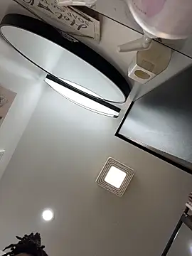 Mellyj053 webcam