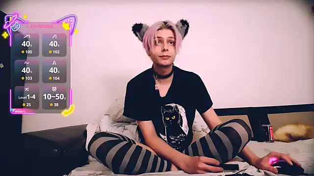 Littlepinkcat webcam