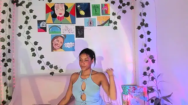 ElectraaJoness webcam