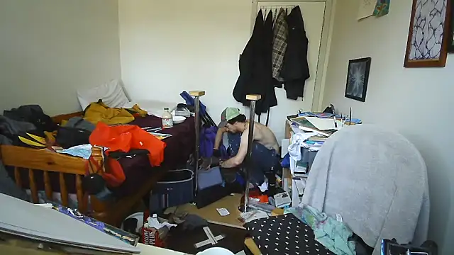 JohnnyMoves webcam
