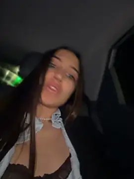 ICrazyOneIRL live sex cam
