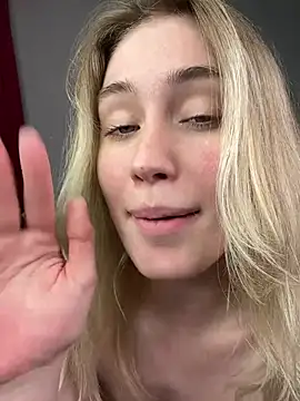 LovelyMiu webcam