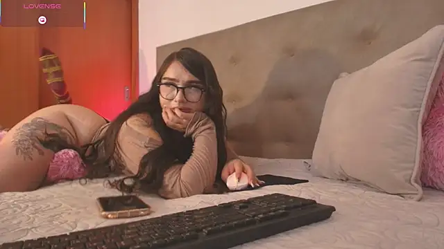 Miley_Baker webcam