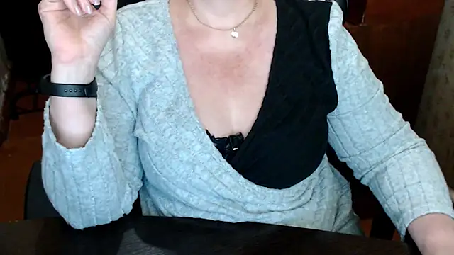 AlisaHot55 webcam