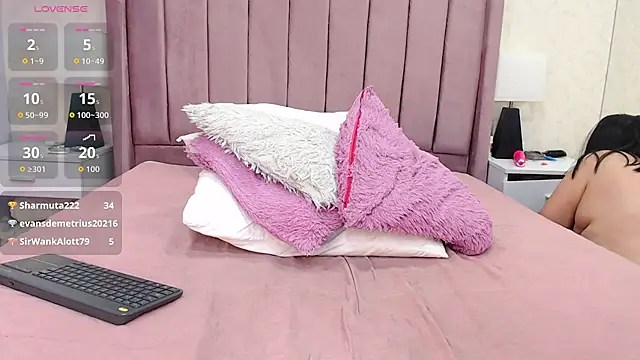 AriannaAdames webcam
