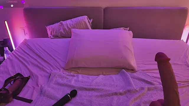 Perversizia's room