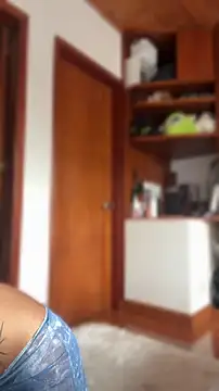 Paula_Hills webcam