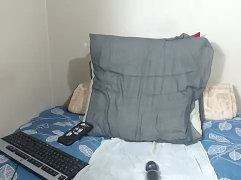 BadGirlMona webcam