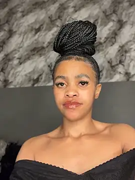 Hot_Mess18 webcam
