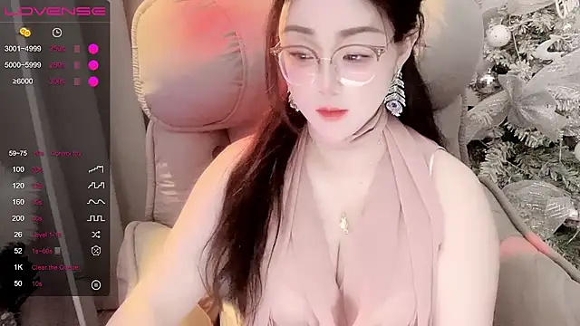 Monica-666888- webcam