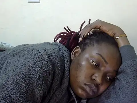 Sexy-suzy webcam