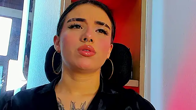isabella_hv webcam